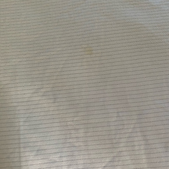 Lululemon T-shirt - Picture 3 of 4